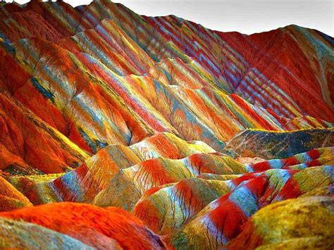 where are the rainbow mountains china